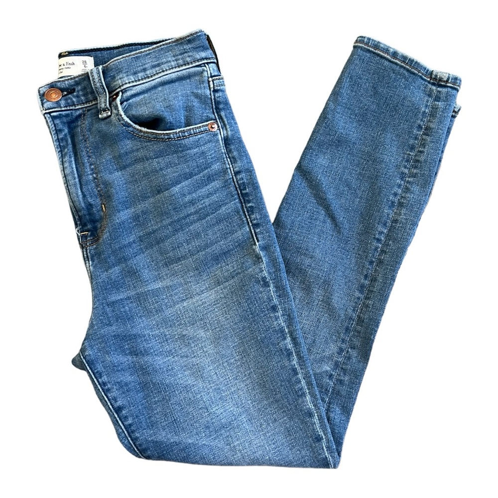 Abercrombie Super Skinny Ankle High Rise - Size 6